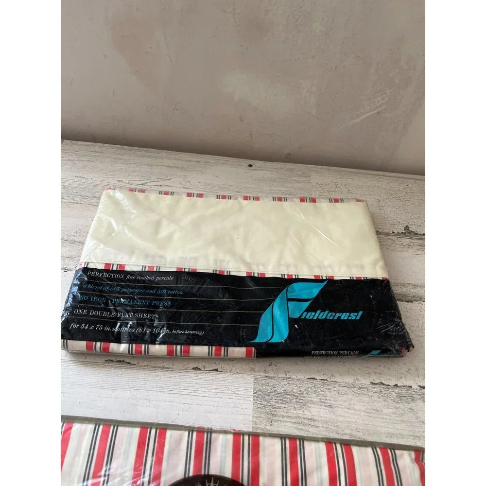 Fieldcrest NOS red/black/white striped full size sheet set vintage